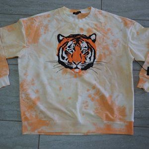 WildFox Easy Tiger Crew Neck Sweatshirt Size S Women's Saturn Orange Tie Dye